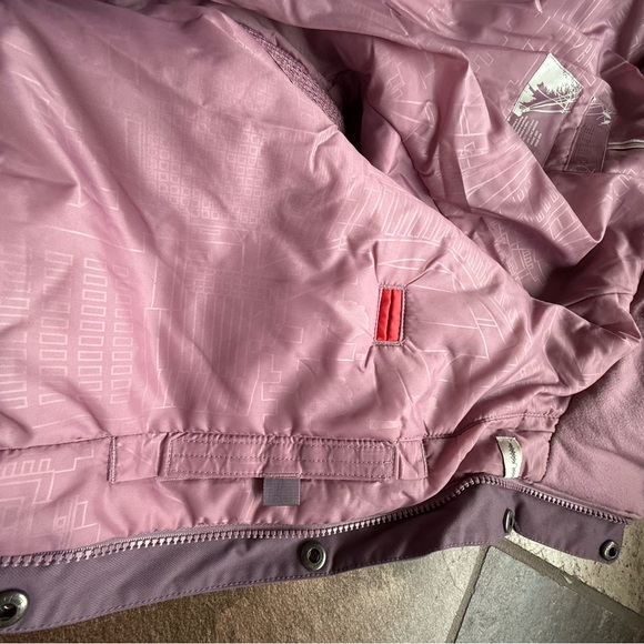 Burton Lavender Jacket with Faux Fur Hood - Picture 8 of 9